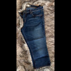 Women Abercrombie & Fitch cropped jeans